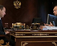 Дмитрий Медведев рассказал о программе поддержки экспорта автомобилей